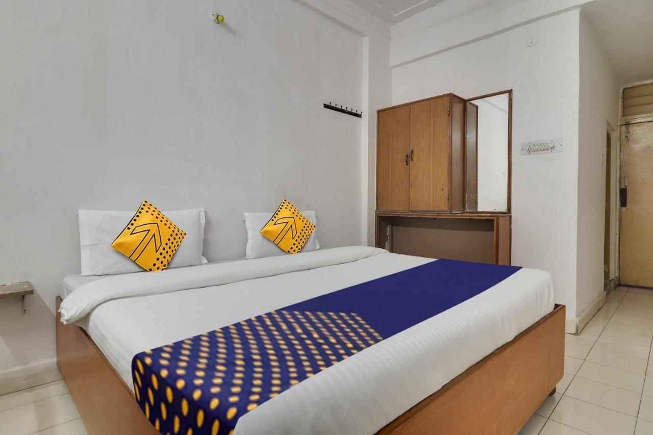 Spot On Apsara Hotel Hyderabad Eksteriør bilde